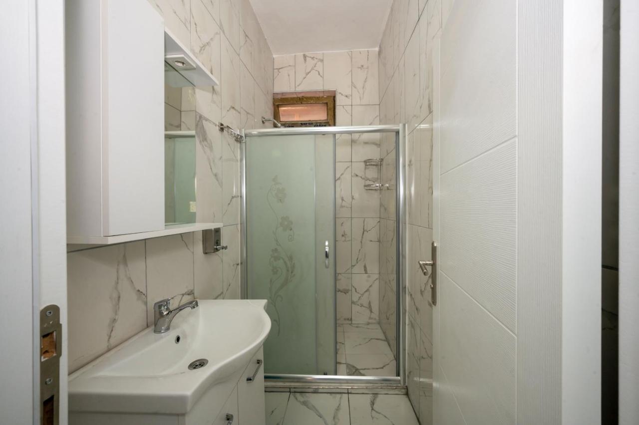 Xalila Hostel & Cafe Ladies Room Истанбул Екстериор снимка