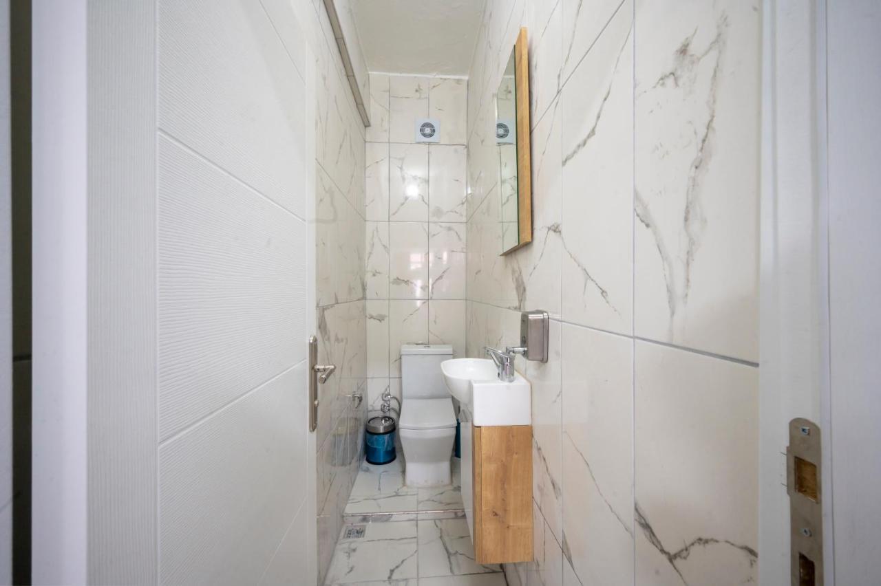 Xalila Hostel & Cafe Ladies Room Истанбул Екстериор снимка